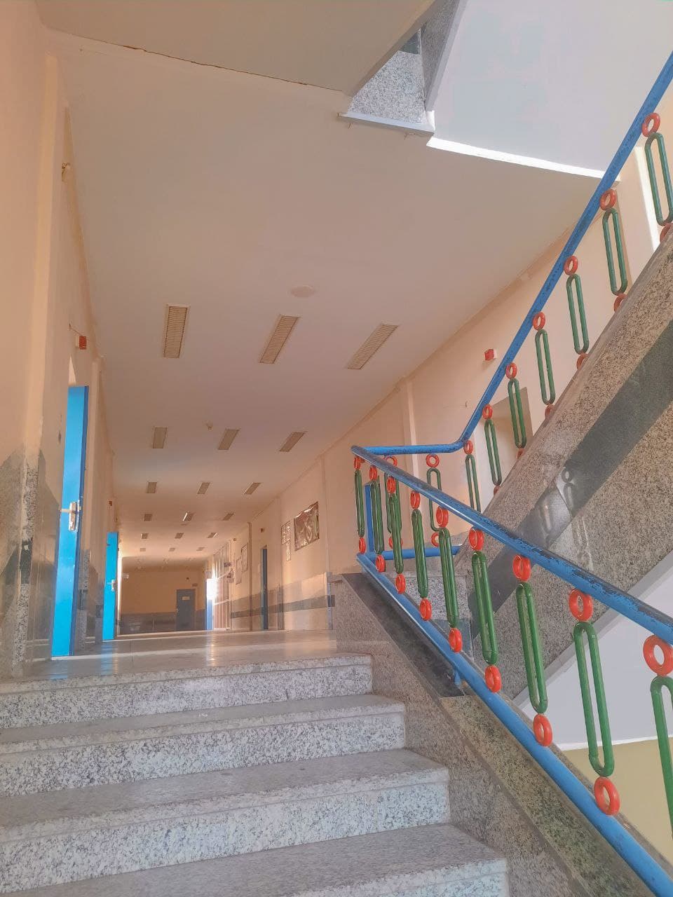 آموزشگاه علمی بیست